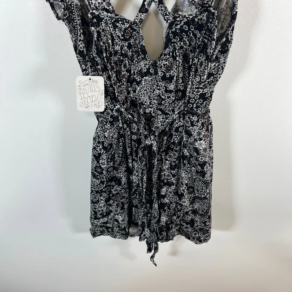 Free People Floral Paisley Ruffle Romper‎ Black White OB514093 Size 10 NWT